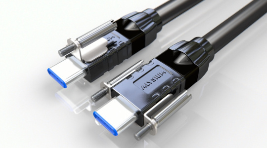 USB Type-C plug at the rear left with single screw connection and at the front right with double screw connection