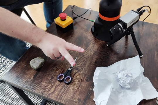 Gesture recognition with IDS NXT: Scissors