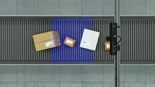Camera checks objects on a rail from above