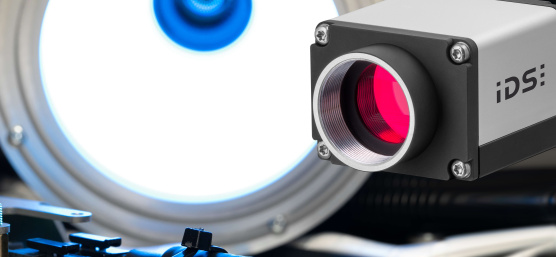 Fully automated, visual end-of-line inspection with AI performs complex controls