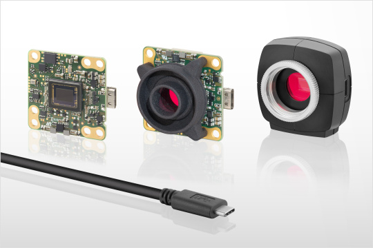 The uEye XC camera in three steps: as a circuit board, with sensor and with housing. There is a USB C cable at the front