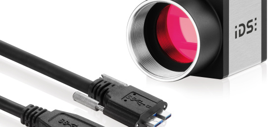There are 2 USB 3.0 Mico B connector cables in front of the uEye camera