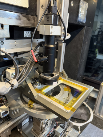 High-precision camera-based alignment in automated production cell for die bonding processes